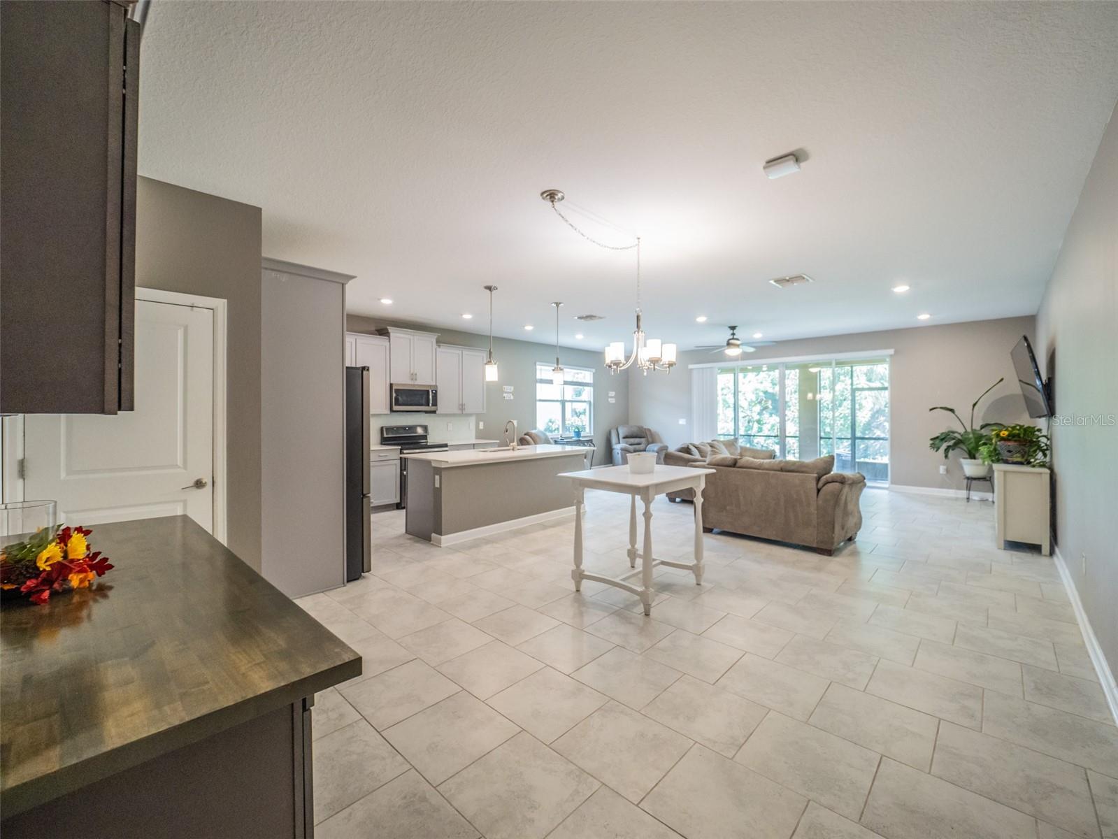 Image 12 of 67 For 461 Brunswick Drive