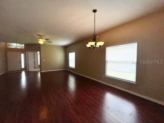 Image 36 of 67 For 500 Wellesly Street