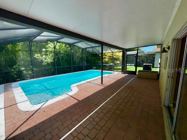 Image 61 of 67 For 500 Wellesly Street