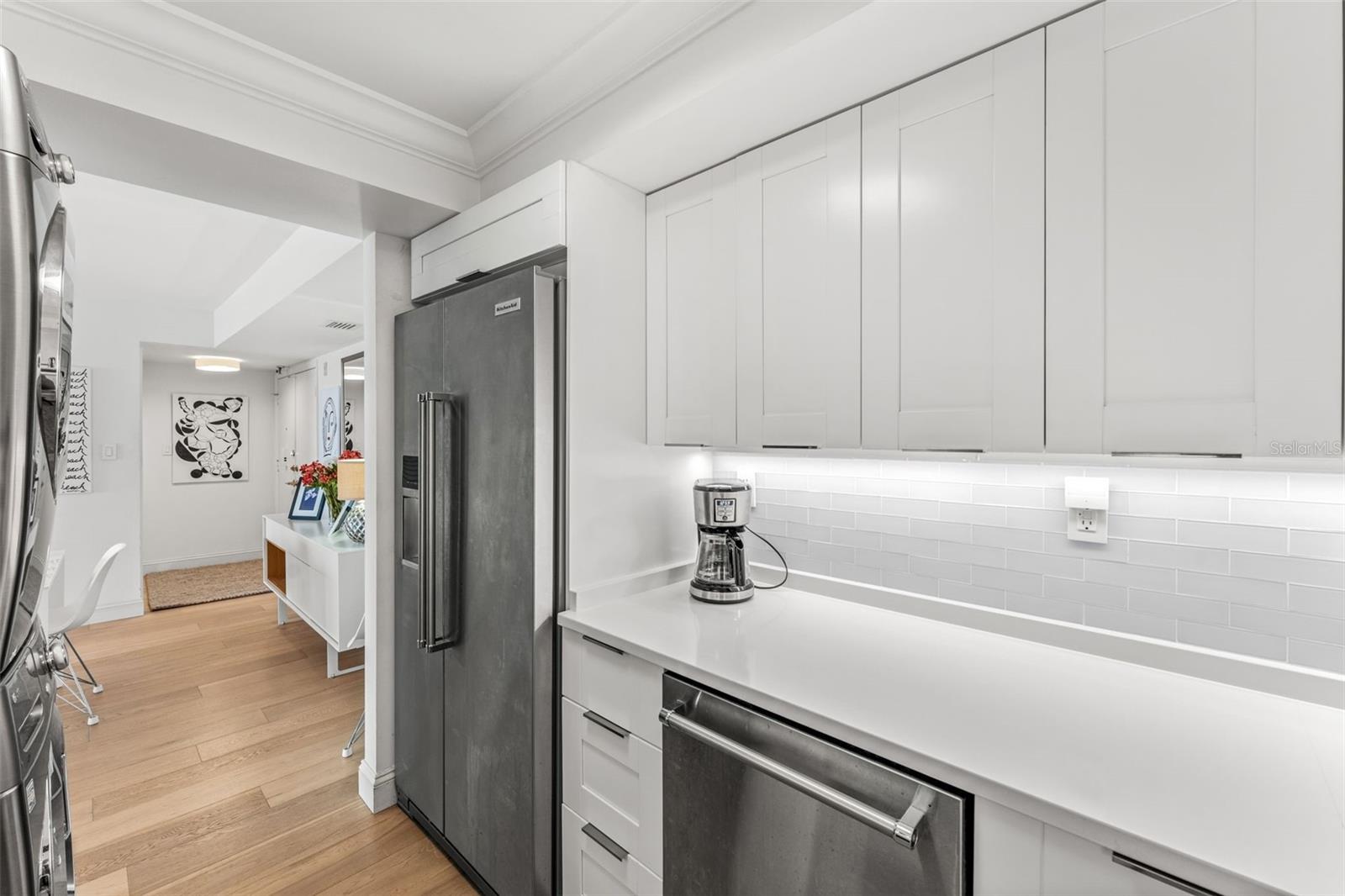 Image 18 of 62 For 2100 Atlantic Avenue  1110