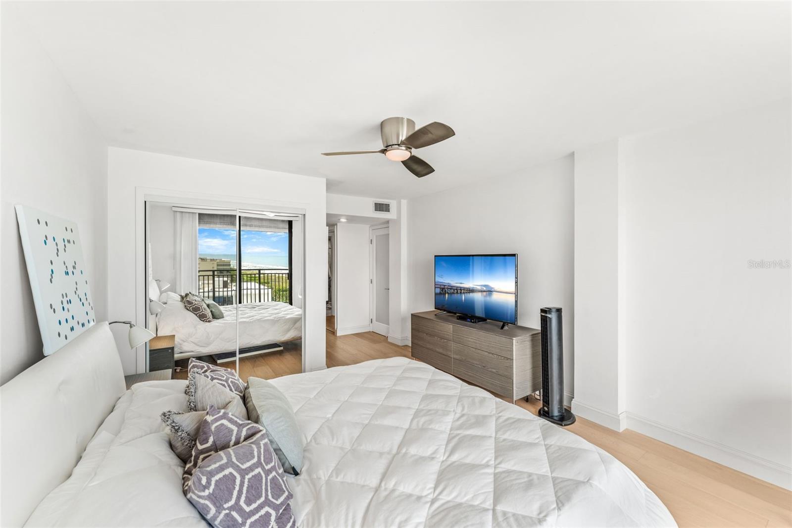 Image 20 of 62 For 2100 Atlantic Avenue  1110