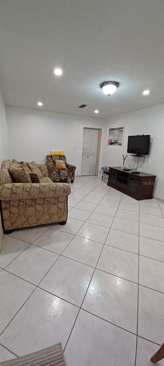 Image 45 of 84 For 10928 Tangora Street