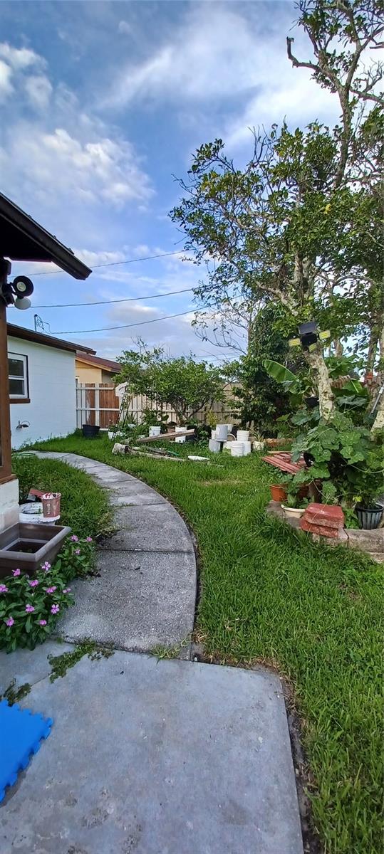 Image 76 of 84 For 10928 Tangora Street