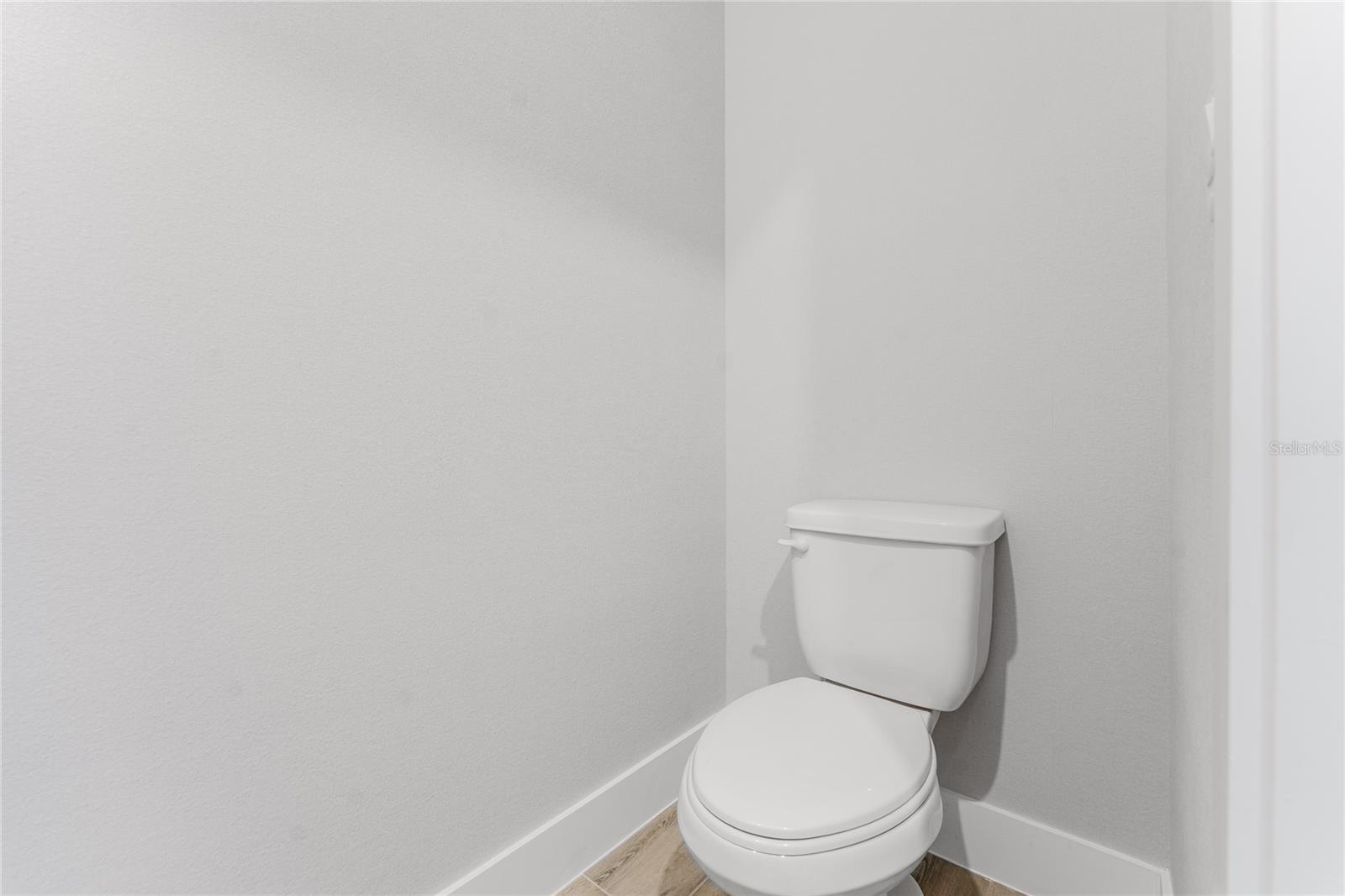 Image 32 of 76 For 15942 Vetta Drive