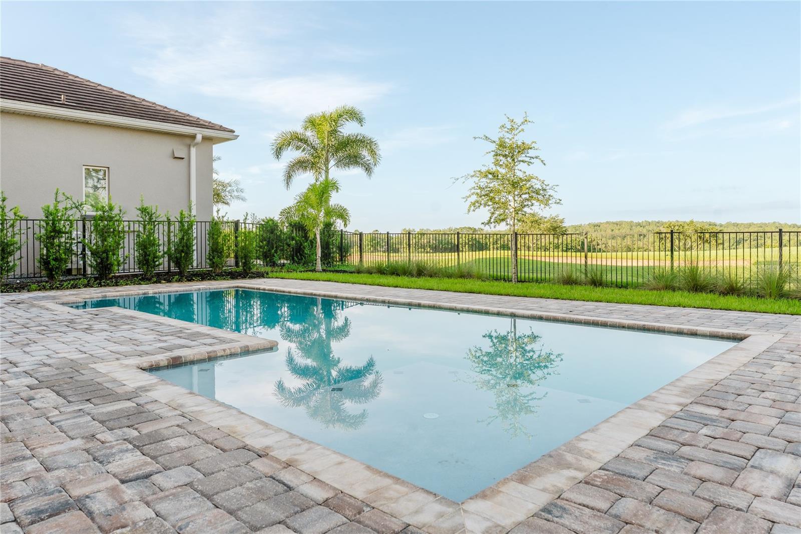 Image 39 of 76 For 15942 Vetta Drive