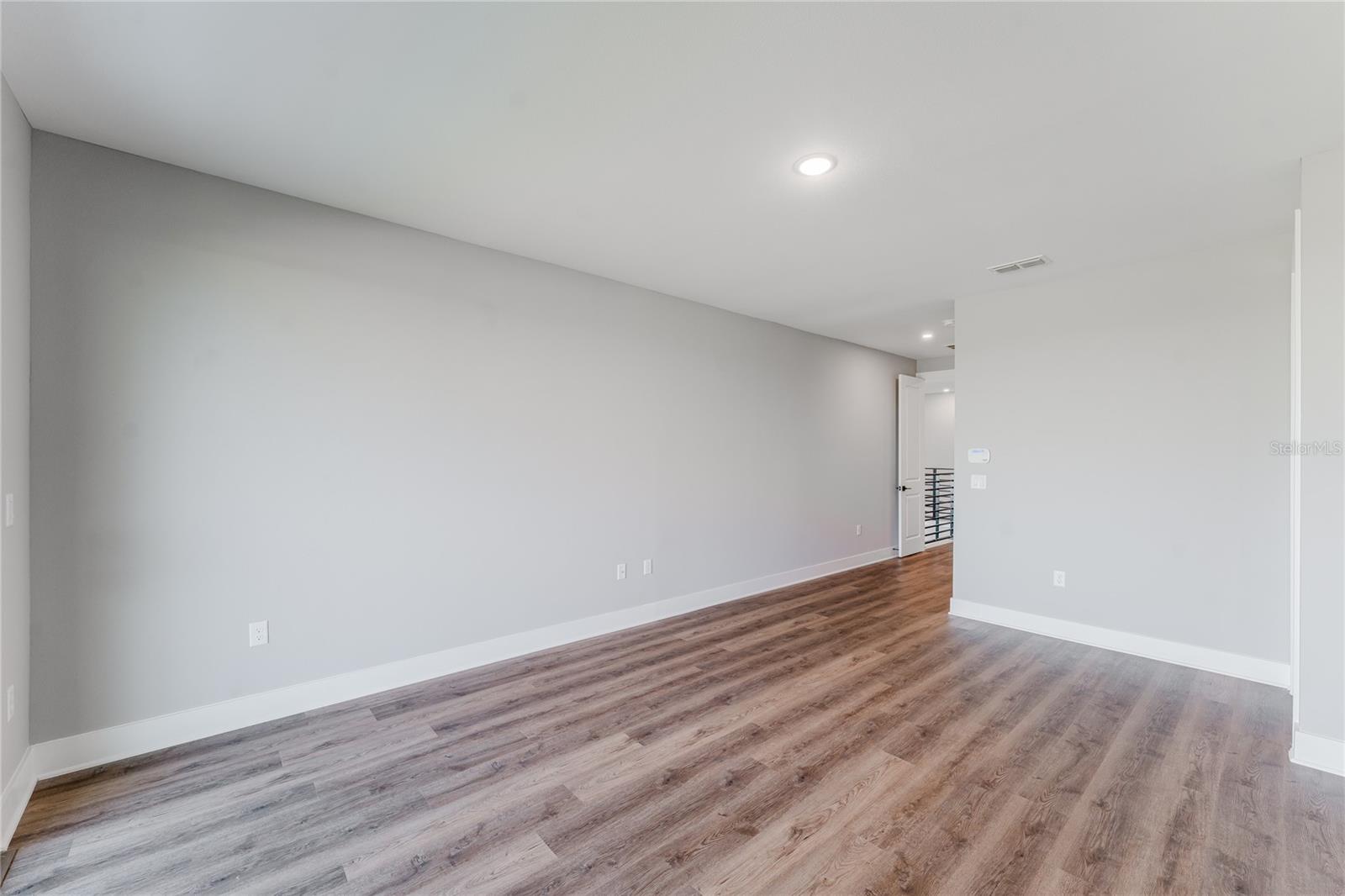 Image 46 of 76 For 15942 Vetta Drive