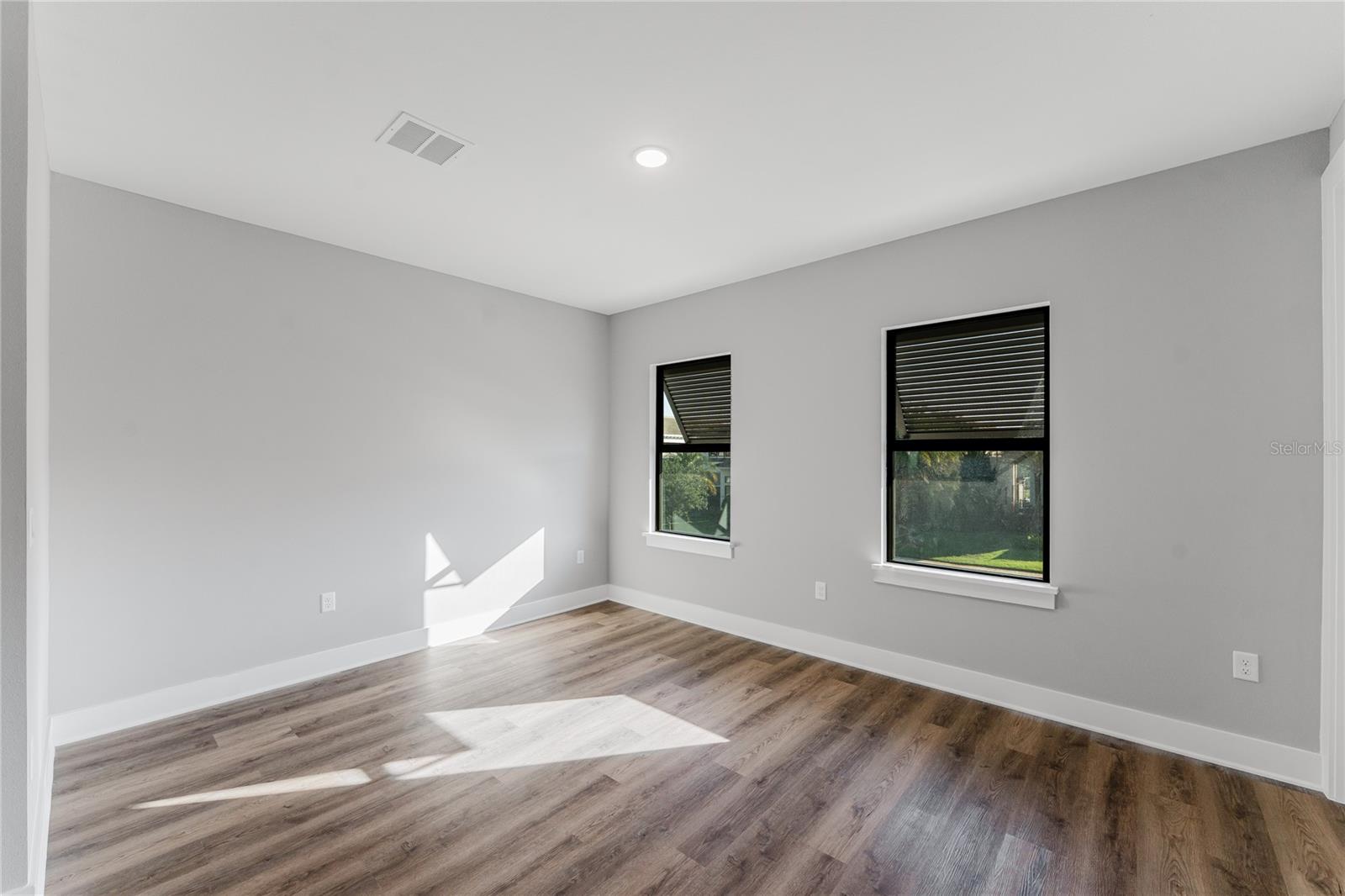 Image 68 of 76 For 15942 Vetta Drive