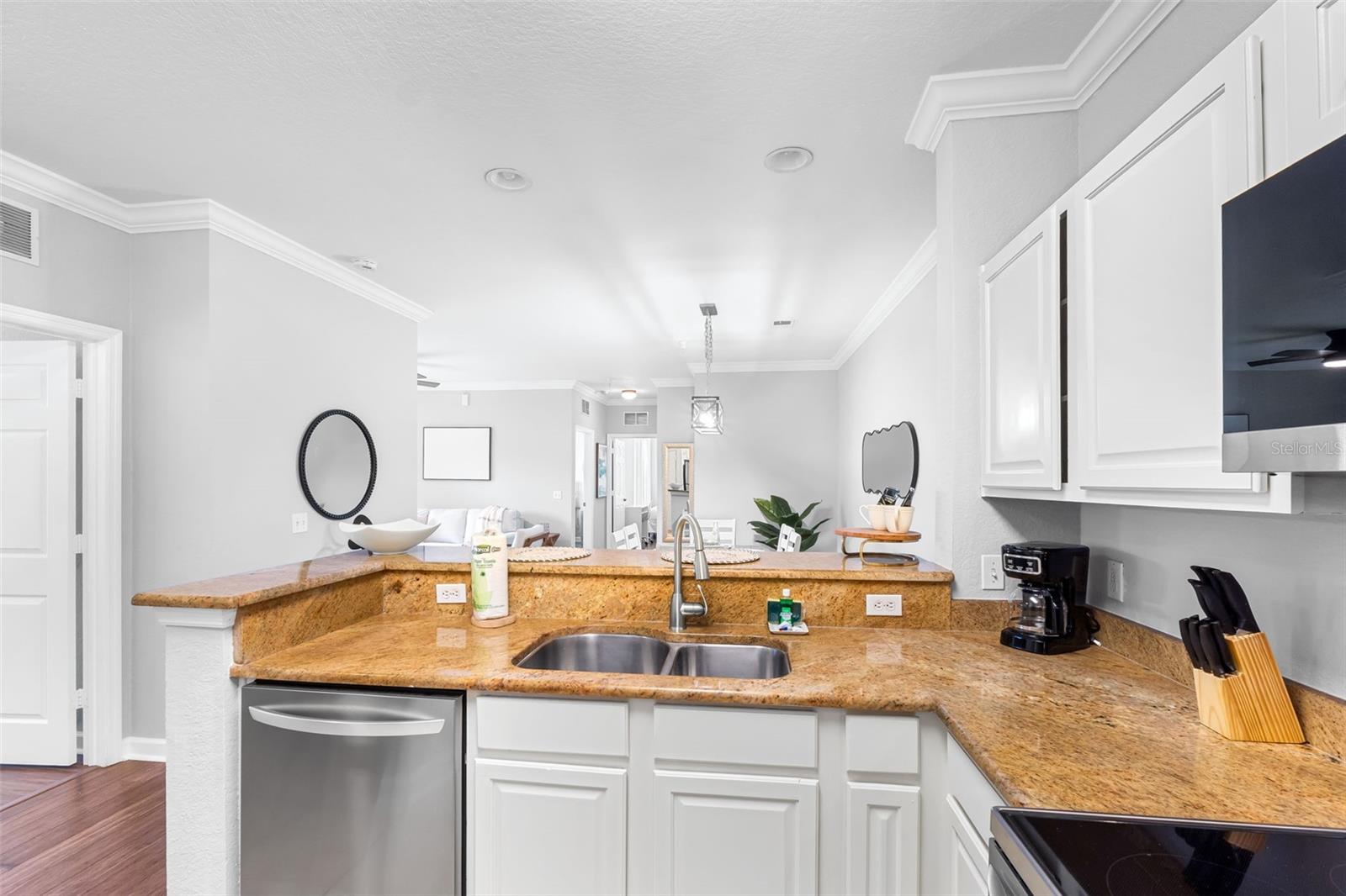 Image 12 of 51 For 8020 Tuscany Way 6301