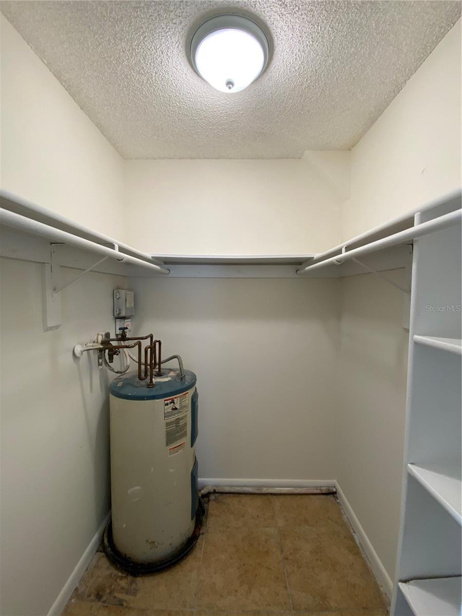 Image 11 of 13 For 5230 Davisson Avenue