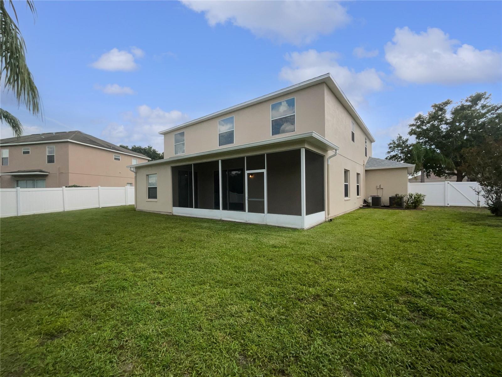 Image 8 of 33 For 11356 Callaway Pond Drive