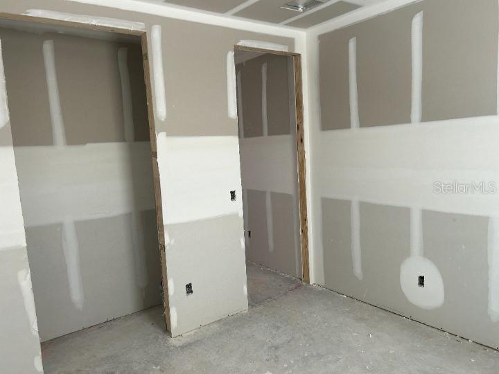 Image 18 of 30 For 2292 Broadbrook Drive