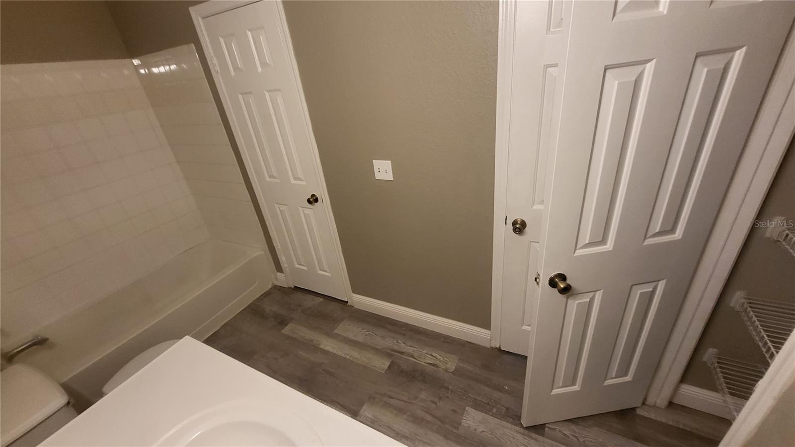 Image 11 of 17 For 2558 Robert Trent Jones Drive 1435