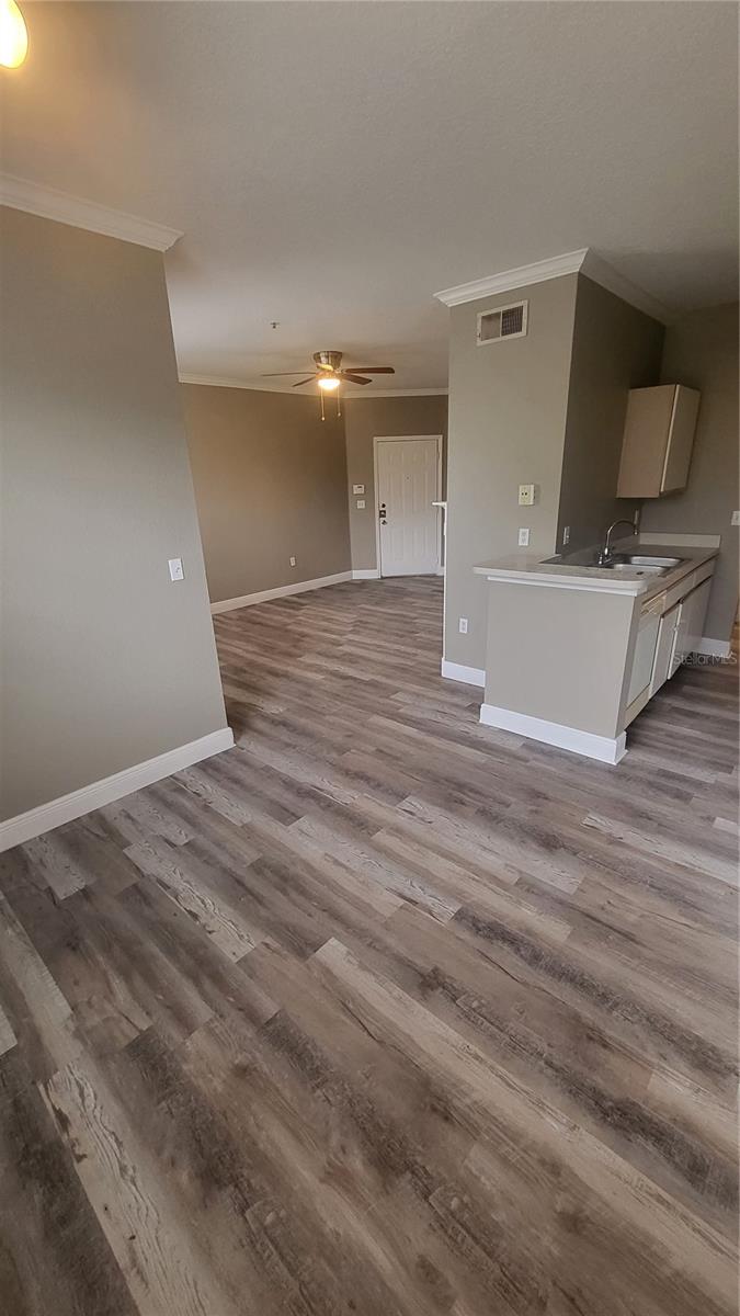 Image 5 of 17 For 2558 Robert Trent Jones Drive 1435