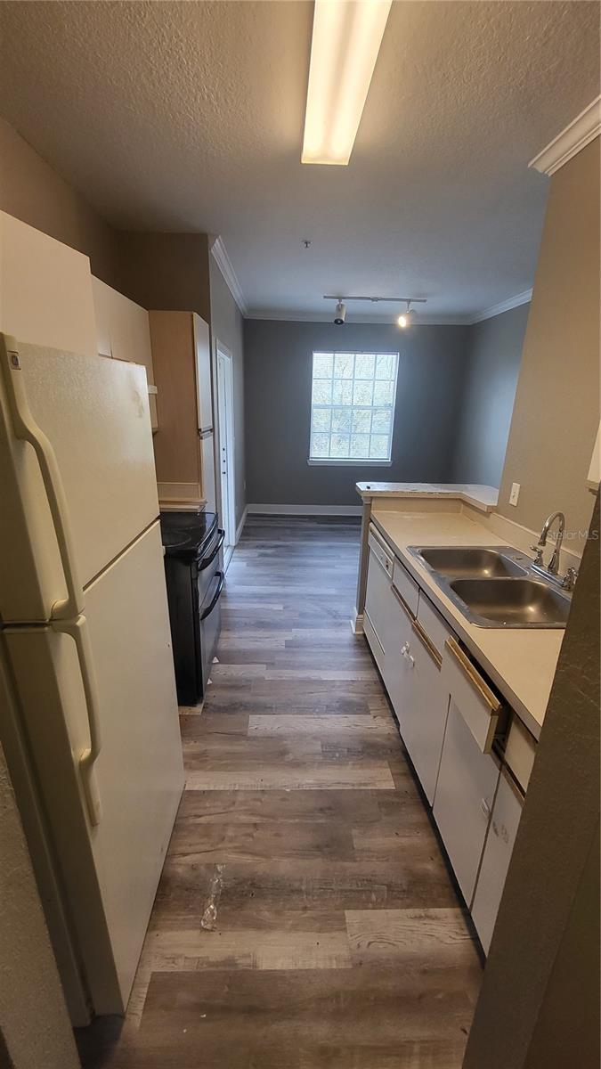Image 6 of 17 For 2558 Robert Trent Jones Drive 1435