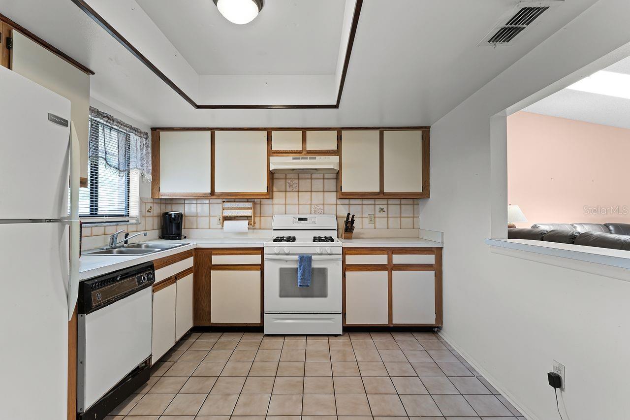 Image 10 of 24 For 5439 Sacramento Court
