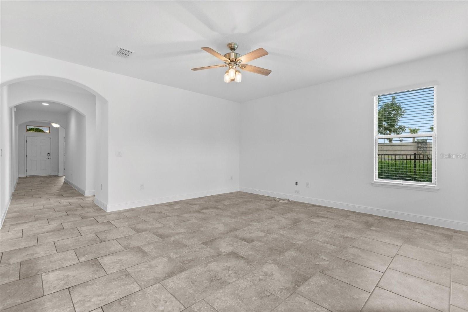 Image 14 of 63 For 15500 Fountain Cove Court