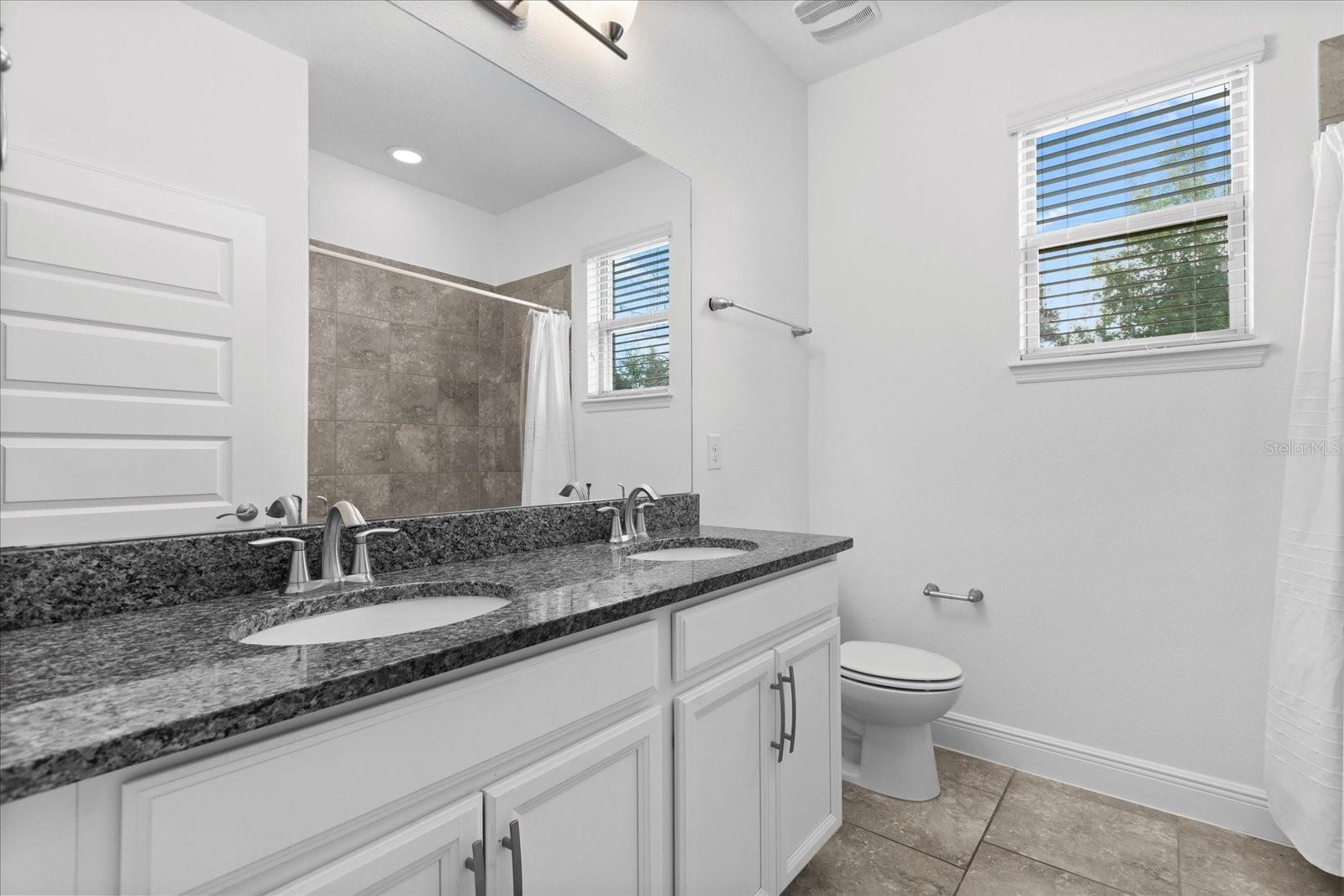 Image 25 of 63 For 15500 Fountain Cove Court