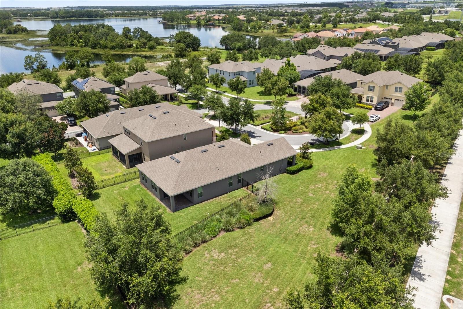 Image 33 of 63 For 15500 Fountain Cove Court