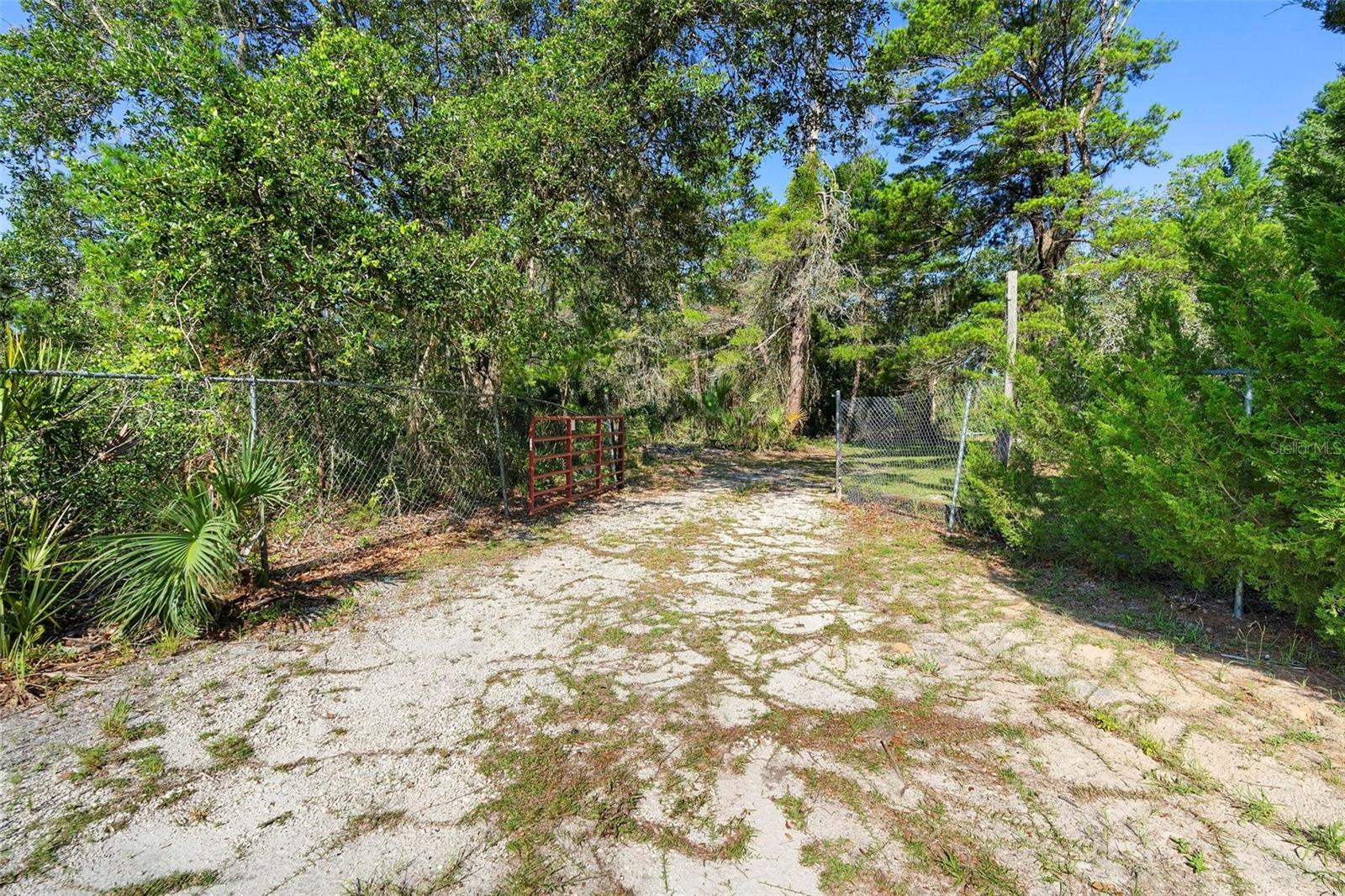 Image 8 of 29 For 1835 Glencoe Road