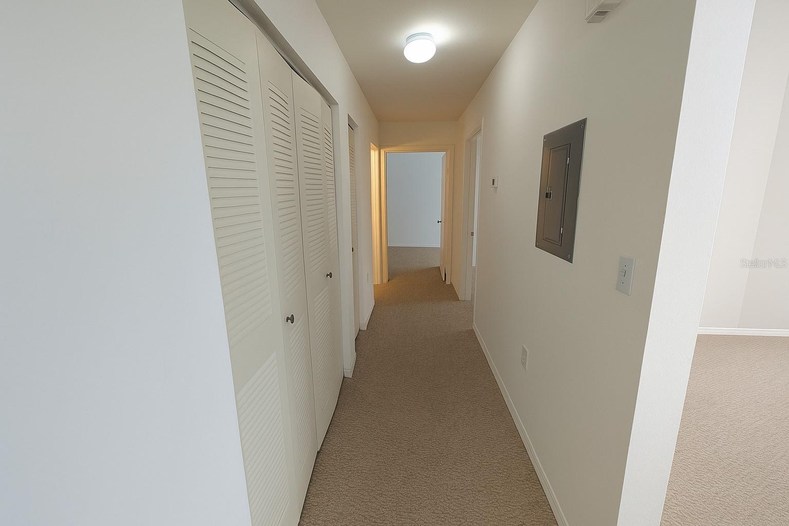 Image 13 of 33 For 10562 Windsor Lake Court 0