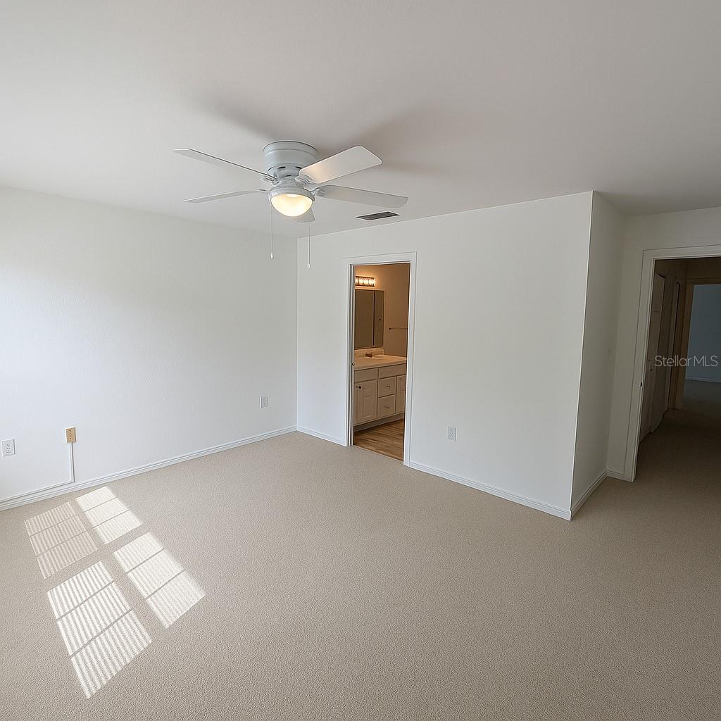 Image 14 of 33 For 10562 Windsor Lake Court 0