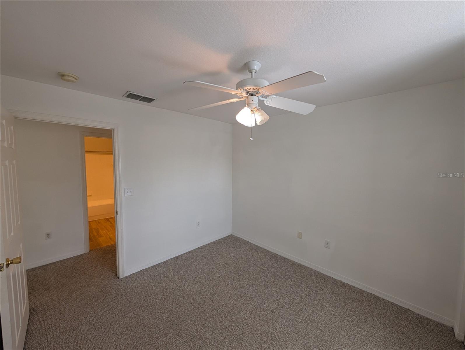 Image 23 of 33 For 10562 Windsor Lake Court 0