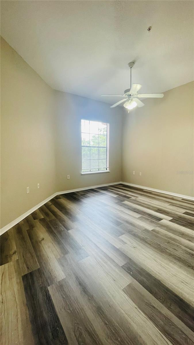 Image 22 of 31 For 6149 Metrowest Boulevard 305