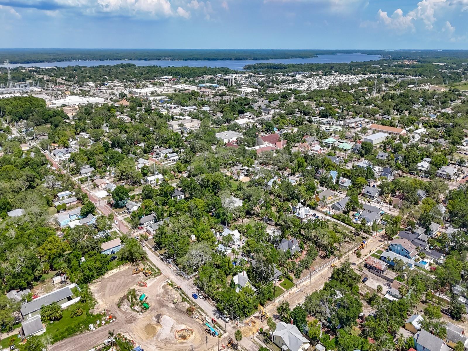 Image 6 of 16 For 226 Grosse Avenue