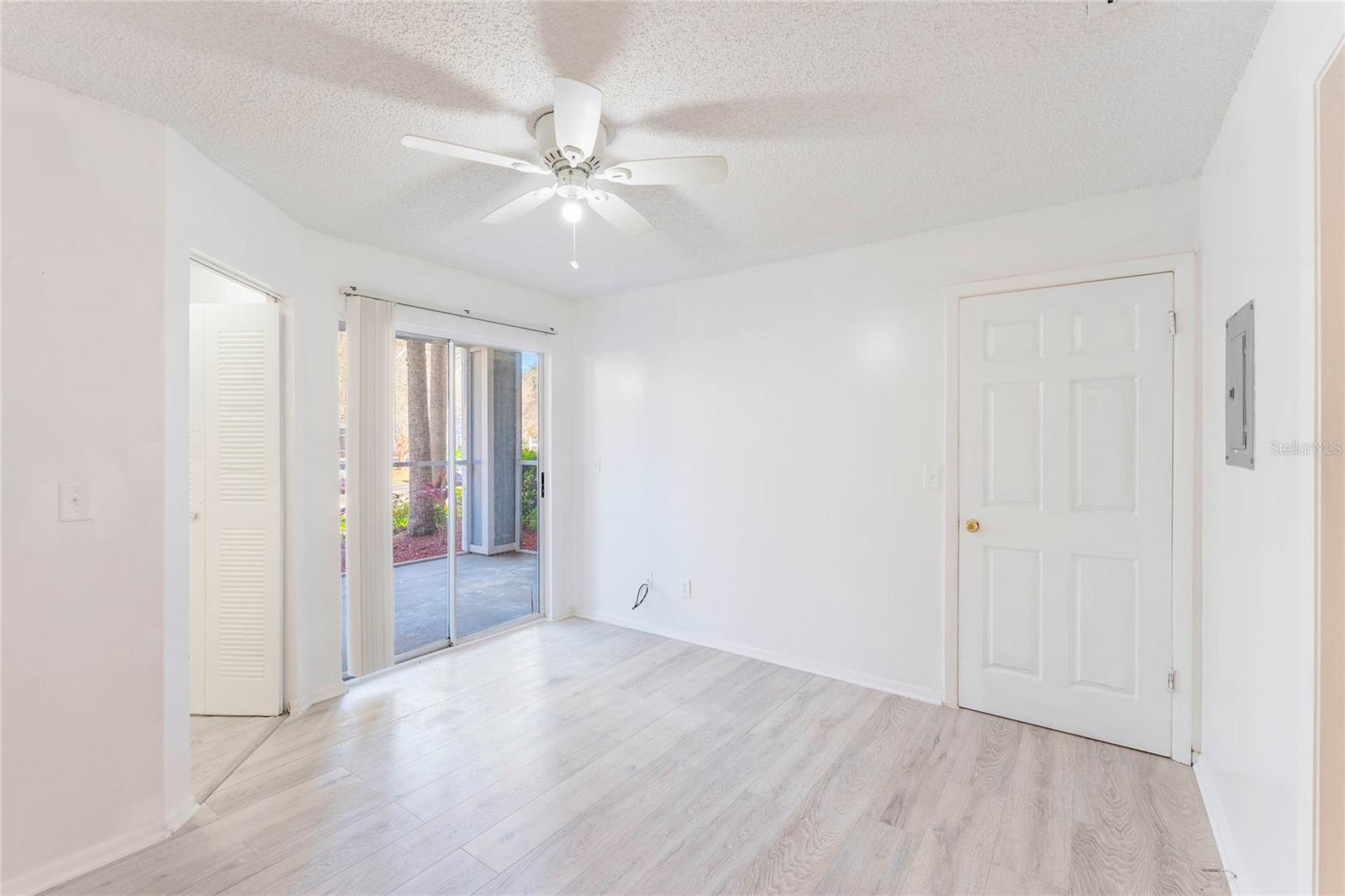 Image 7 of 11 For 711 Sugar Bay Way 109