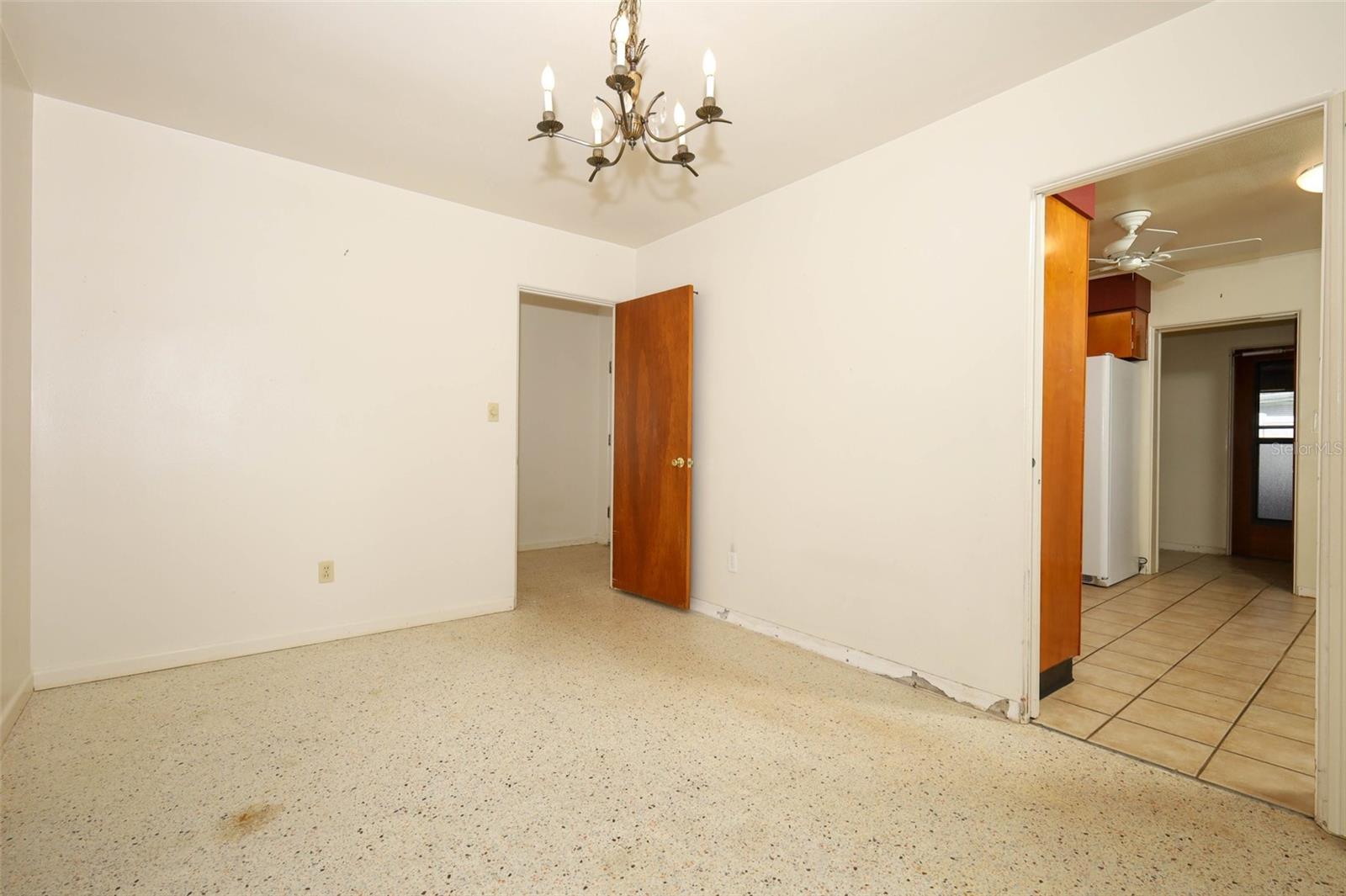 Image 11 of 47 For 2417 Bayfront Parkway