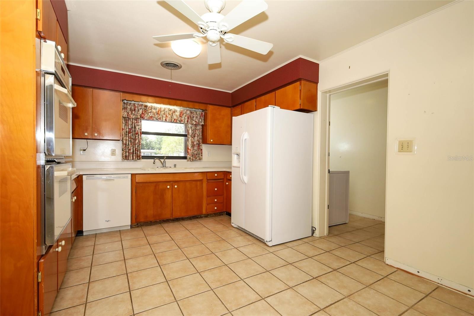 Image 13 of 47 For 2417 Bayfront Parkway