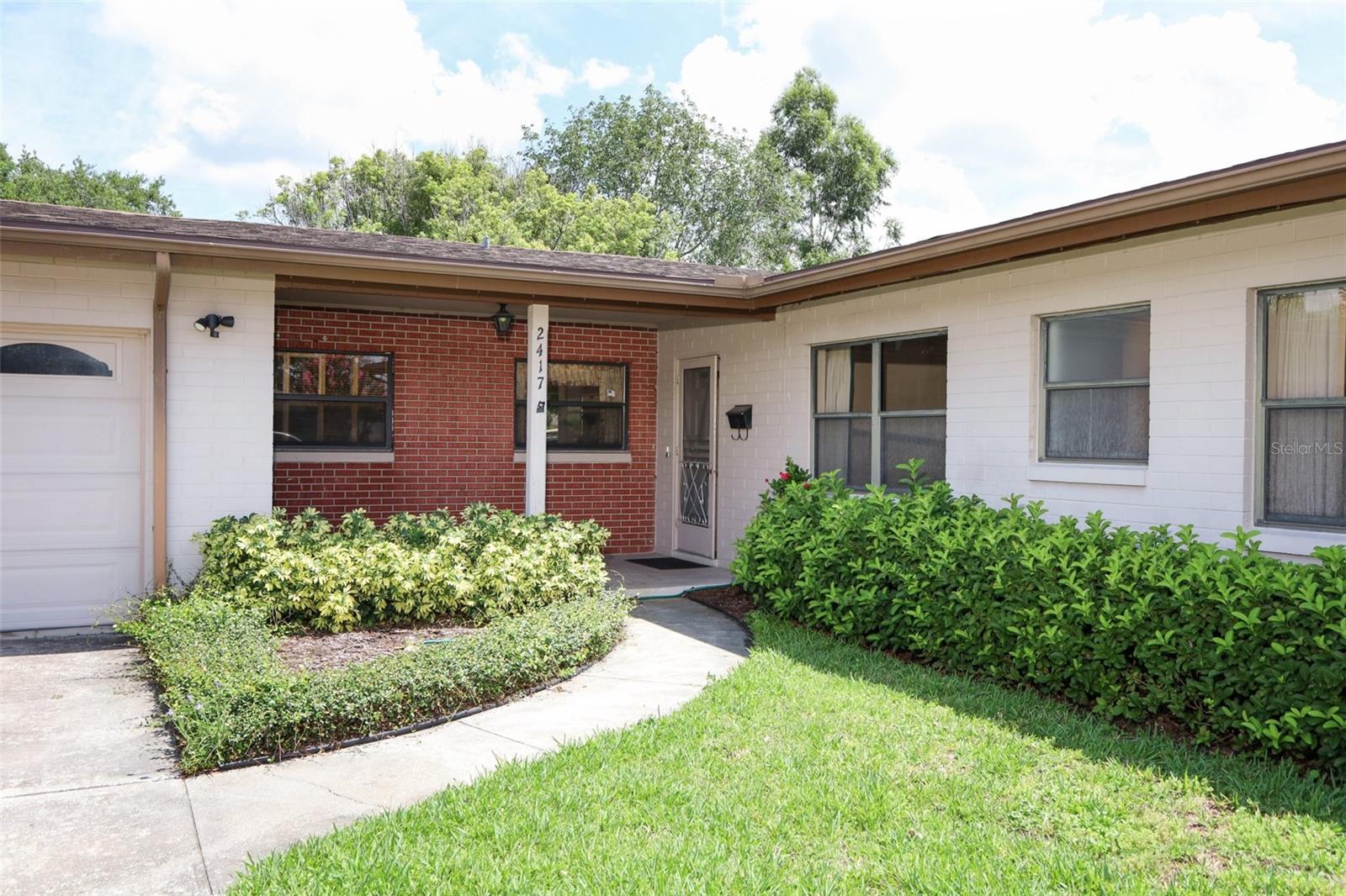 Image 2 of 47 For 2417 Bayfront Parkway