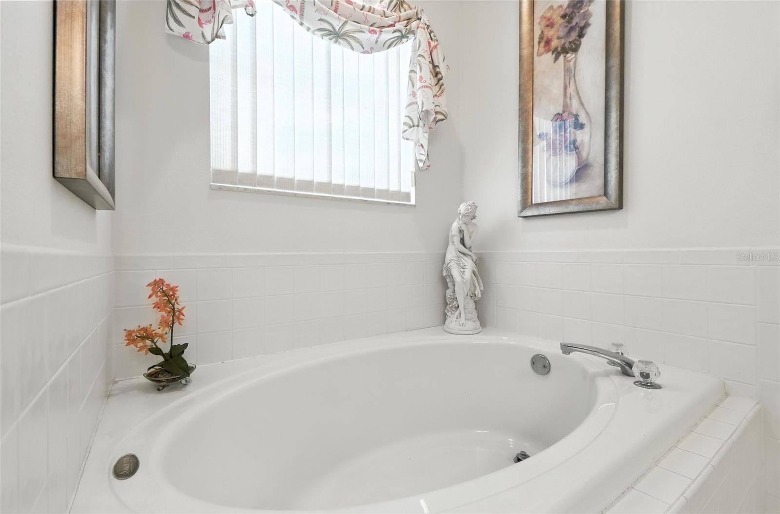 Image 17 of 25 For 1752 Challenger Avenue