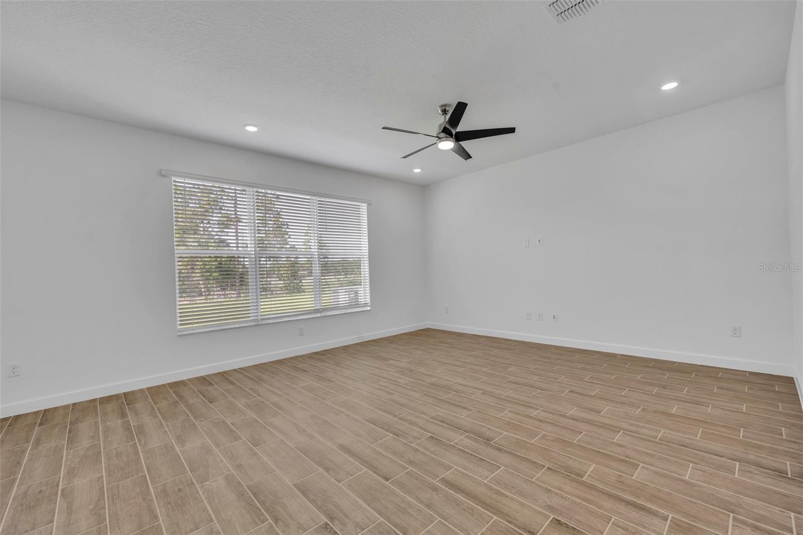 Image 9 of 47 For 1931 Marigold Trail Nw