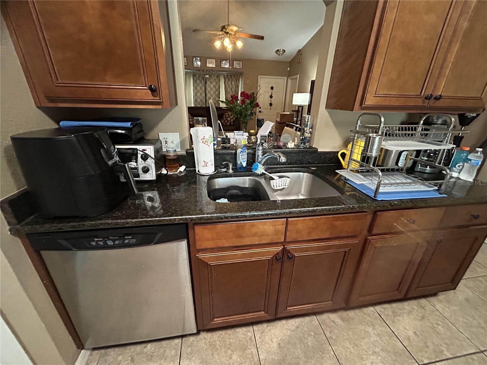 Image 7 of 32 For 2830 Gramercy Drive