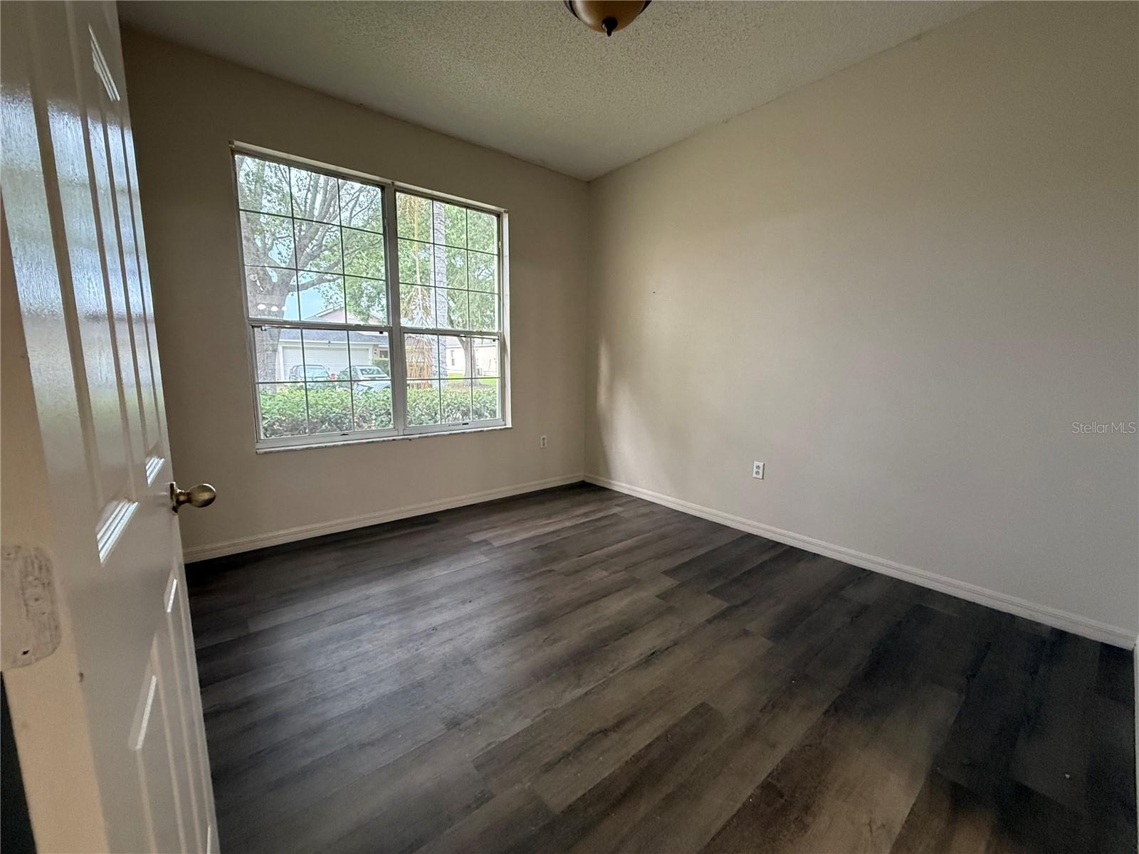 Image 10 of 15 For 722 Casterton Circle