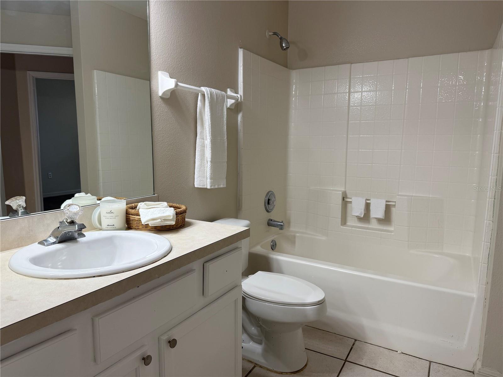 Image 11 of 15 For 722 Casterton Circle