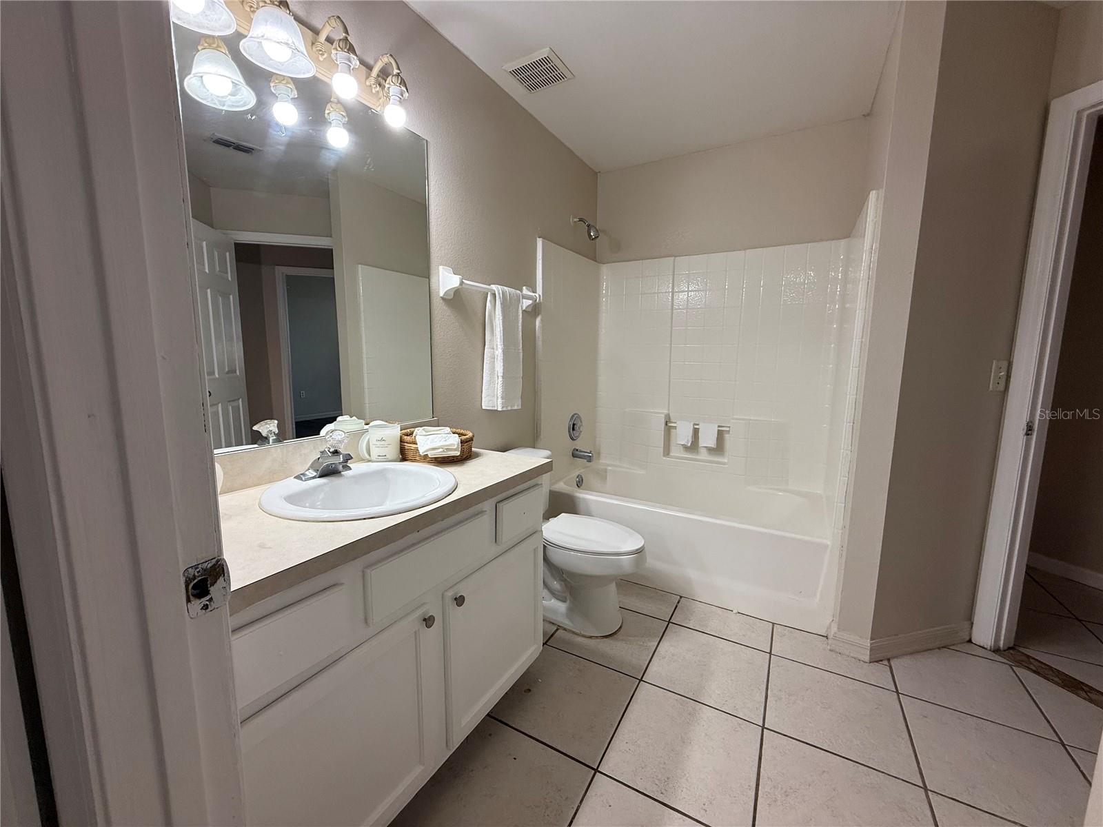 Image 15 of 15 For 722 Casterton Circle