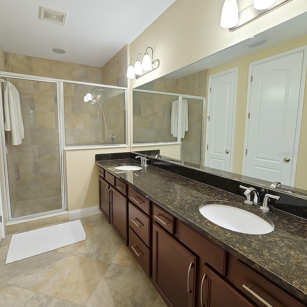Listing photo id 11 for 14164 Swanley Street