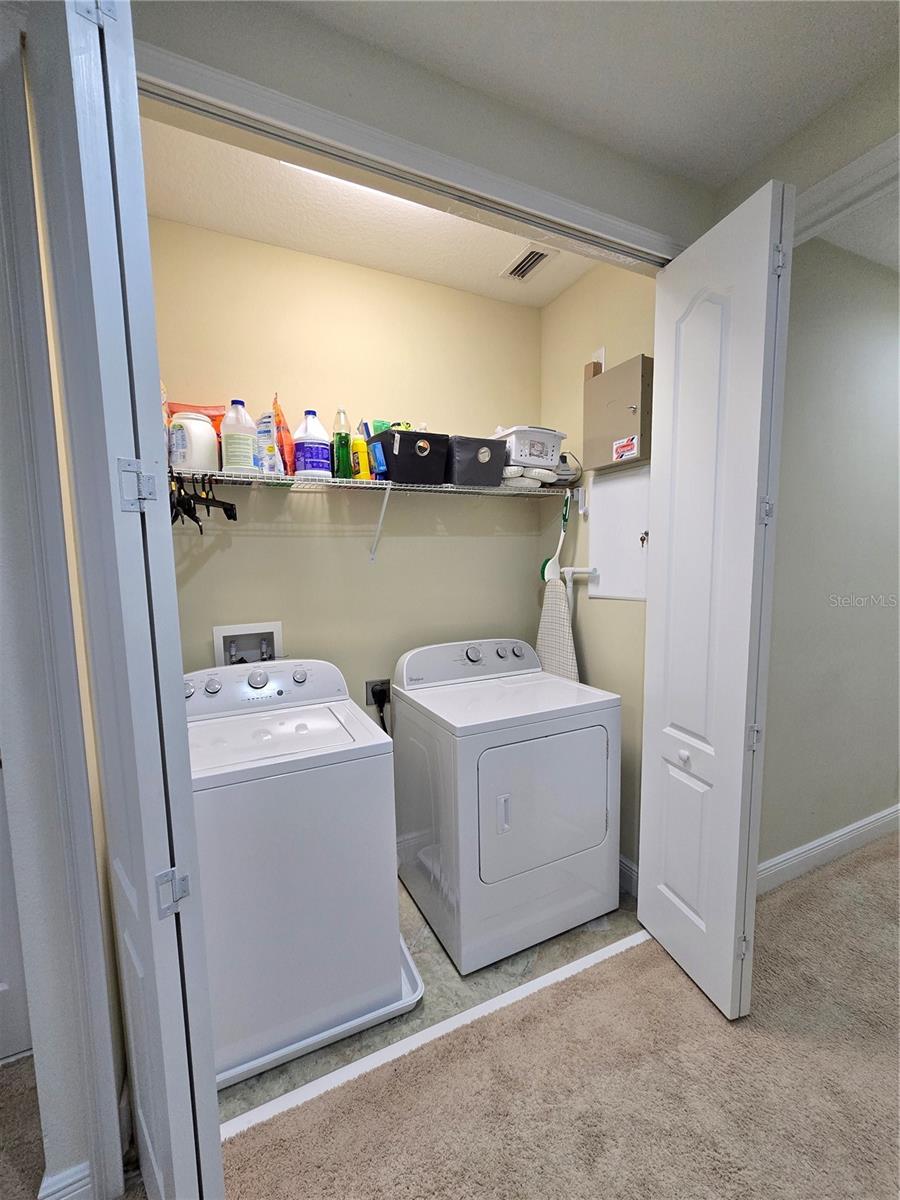 Listing photo id 12 for 14164 Swanley Street