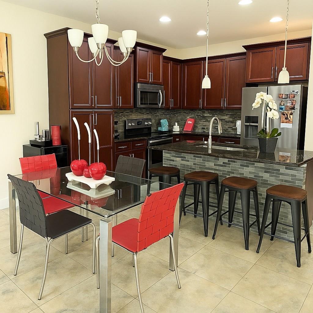 Listing photo id 1 for 14164 Swanley Street