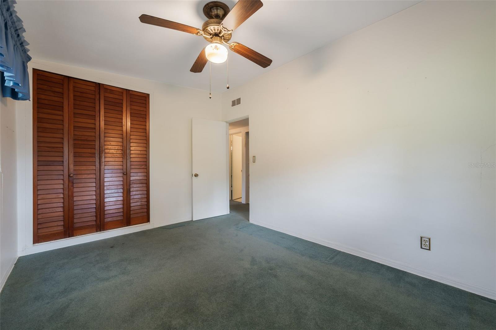 Image 12 of 21 For 209 Wilmer Avenue