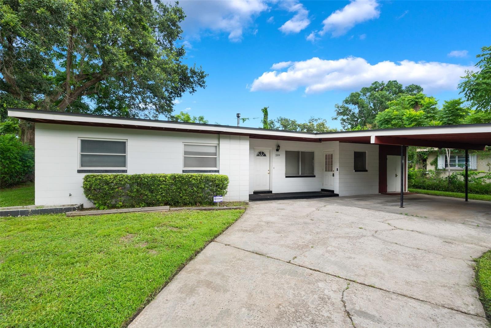 Image 3 of 21 For 209 Wilmer Avenue