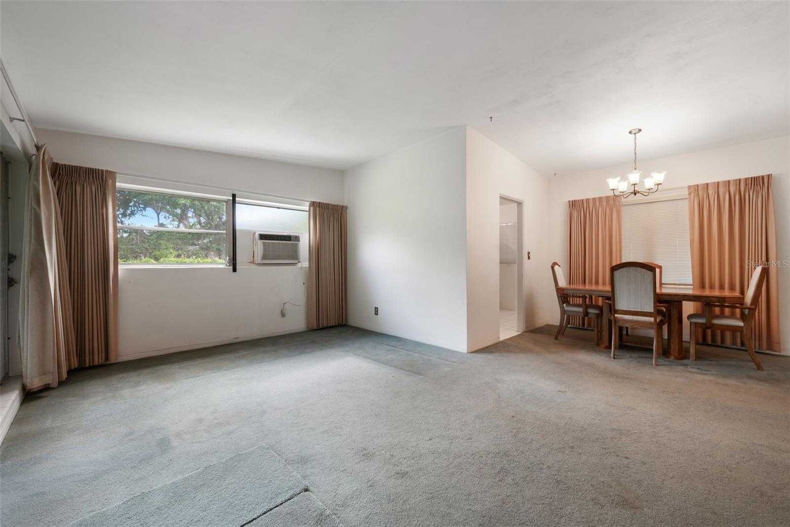 Image 6 of 21 For 209 Wilmer Avenue