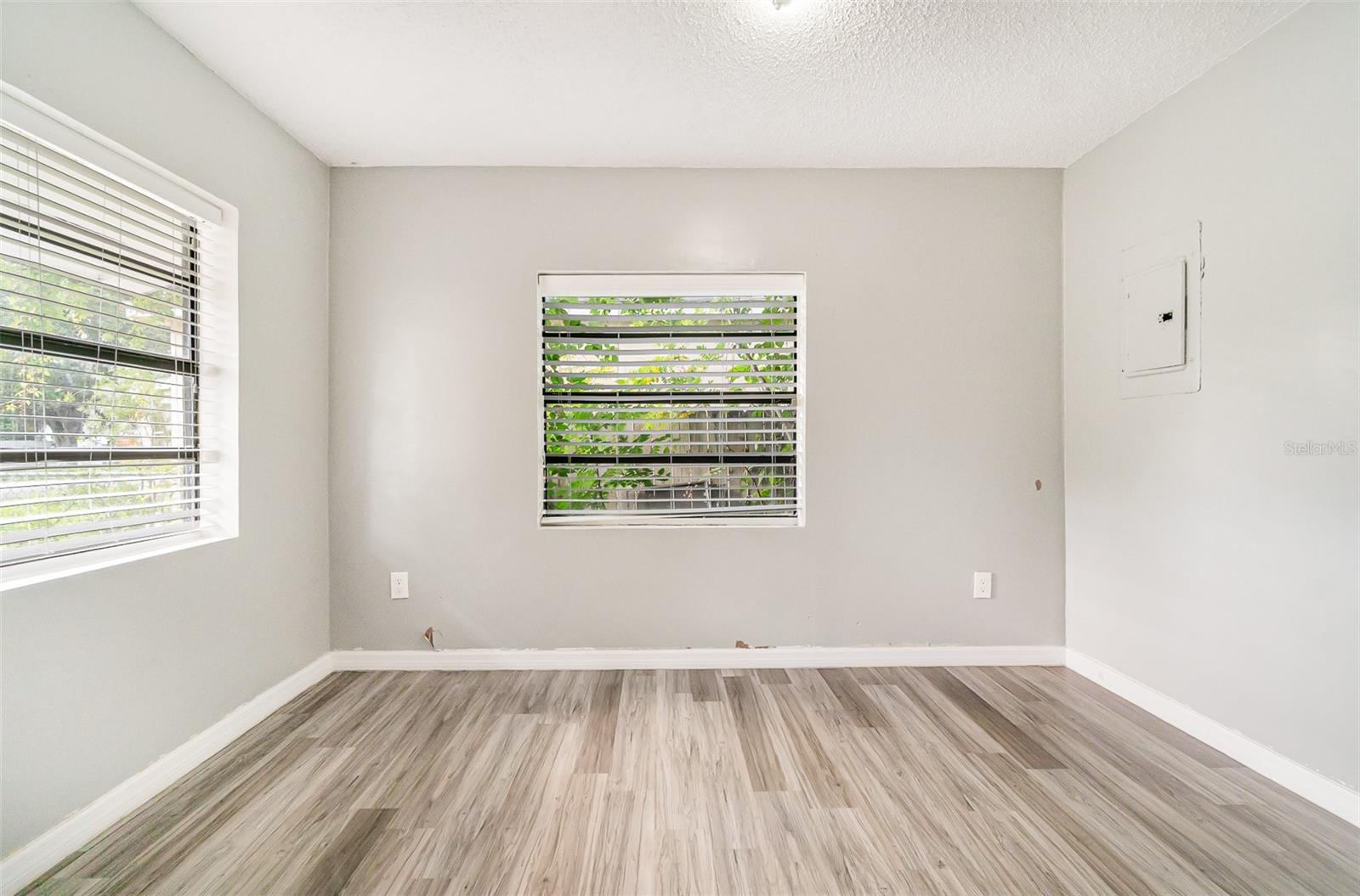 Image 10 of 15 For 1422 Russell Avenue