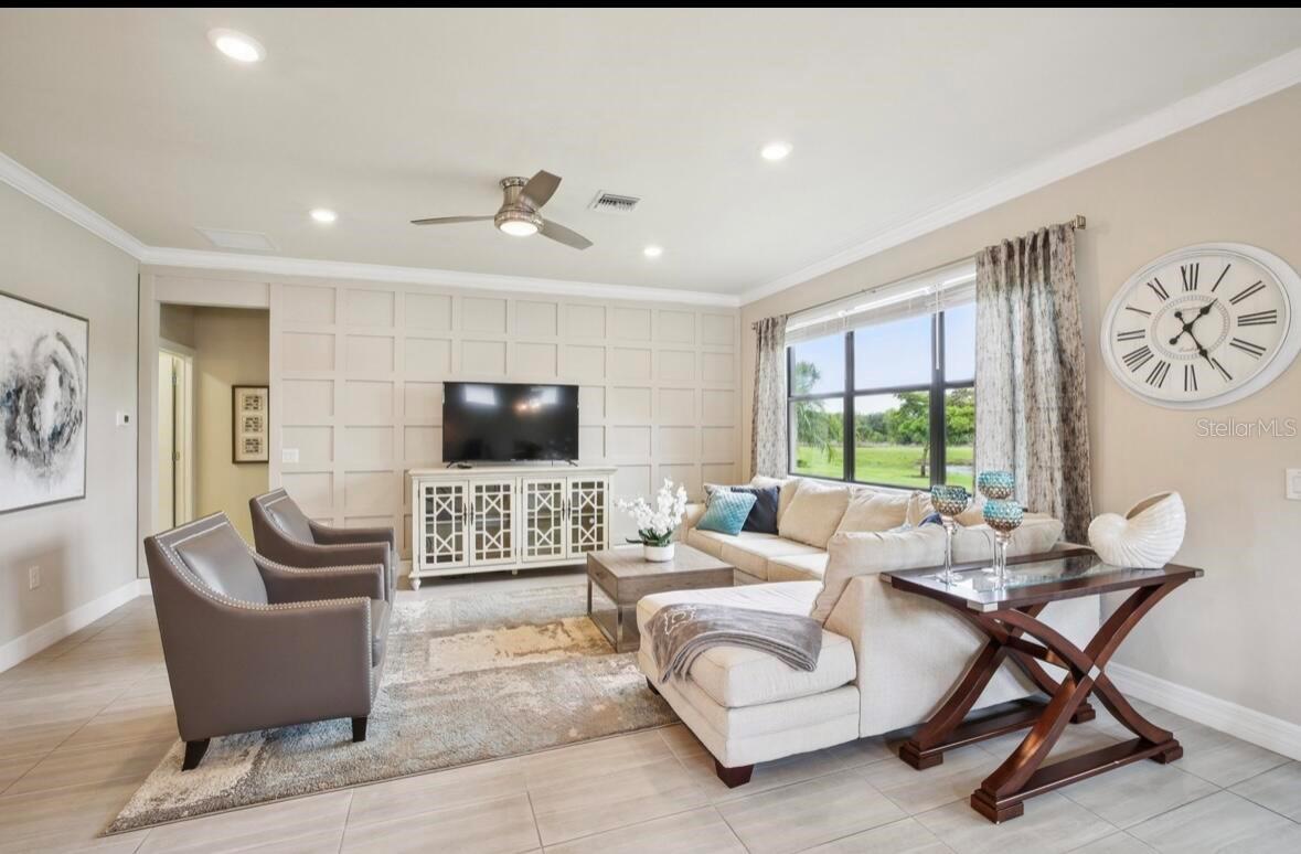 Image 4 of 25 For 13084 Rinella Street