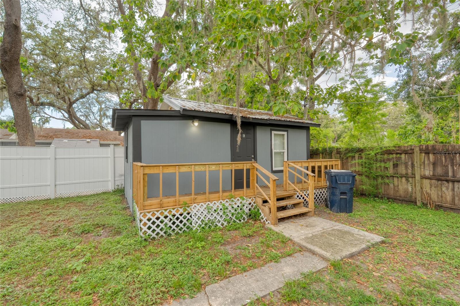 Image 2 of 9 For 8912 Ashley Street