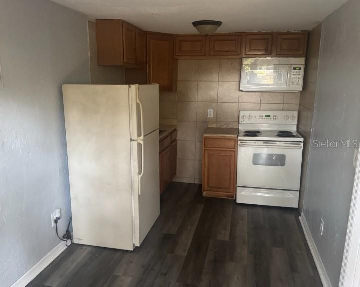 Image 4 of 9 For 8912 Ashley Street