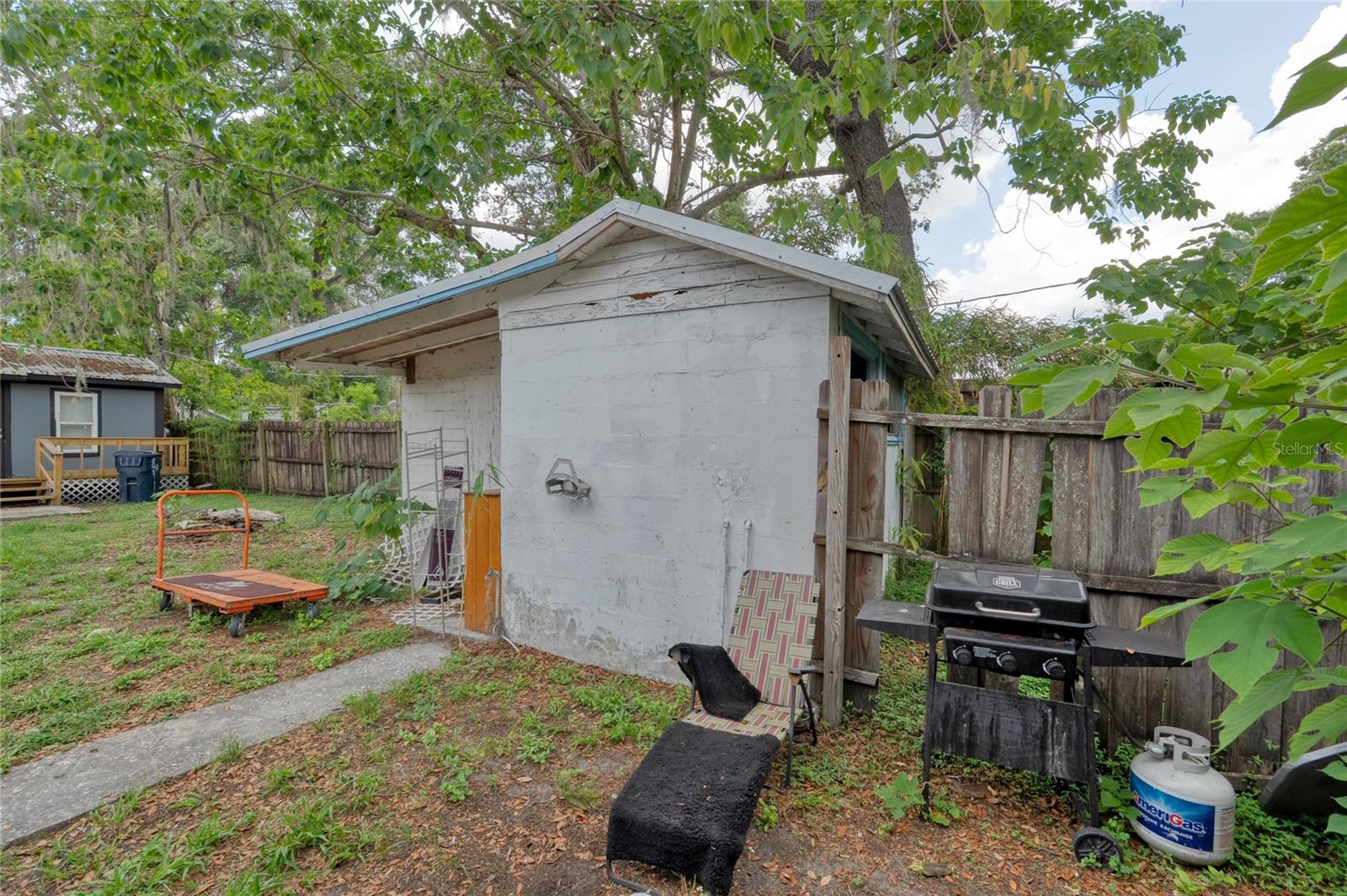 Image 9 of 9 For 8912 Ashley Street