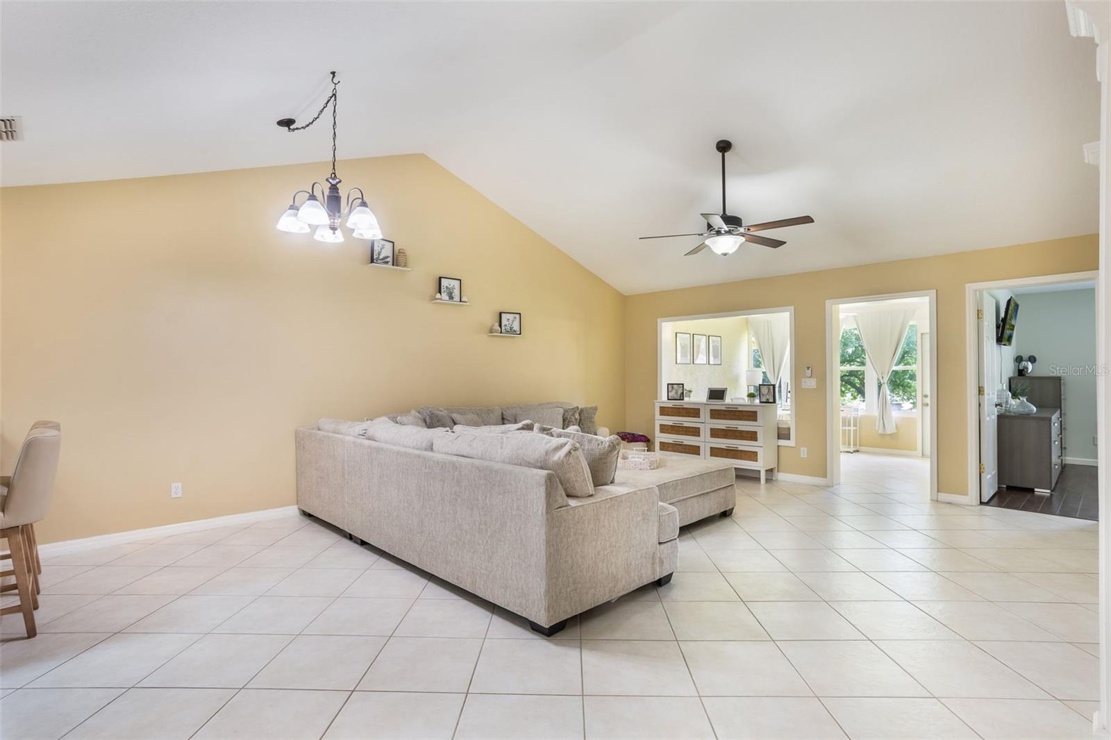 Image 10 of 37 For 8932 Village Green Boulevard 0